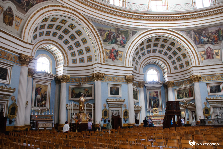 Malta. Mosta. - foto: wnieznane.pl