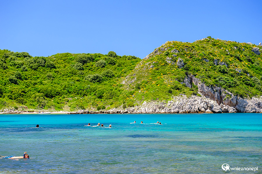Korfu. Pływanie niedaleko Porto Timoni. - foto: wnieznane.pl Korfu. Pływanie niedaleko Porto Timoni. - foto: wnieznane.pl