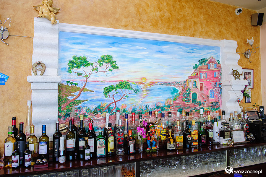 Korfu. W jednej z tawern w miejscowości Lakones. - foto: wnieznane.pl