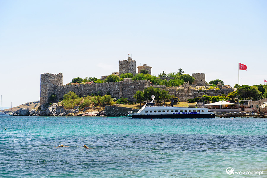 Bodrum. Zamek św. Piotra góruje nad miastem. - foto: wnieznane.pl