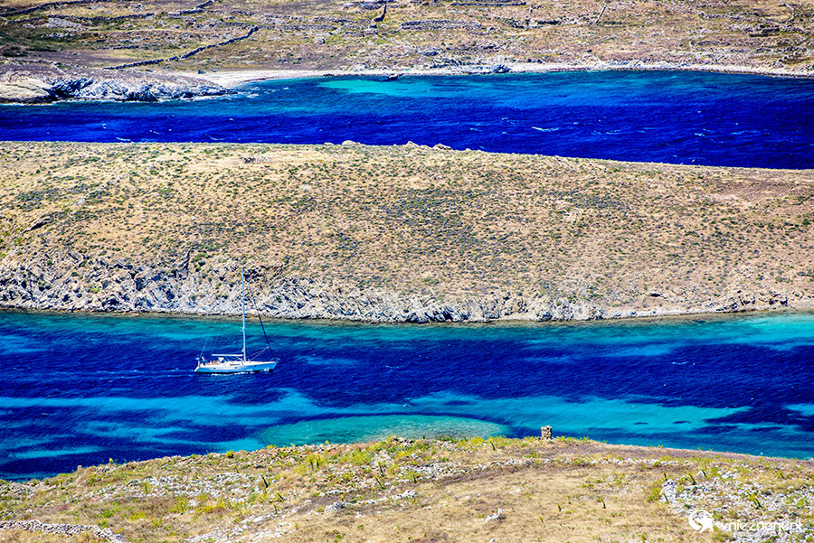 Mykonos. Wspaniały krajobraz wyspy Delos. - foto: wnieznane.pl