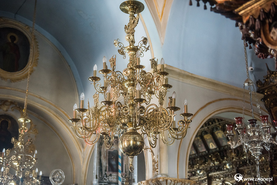 Mykonos. Klasztor Panagia Tourliani w wiosce Ano Mera. - foto: wnieznane.pl Mykonos. Klasztor Panagia Tourliani w wiosce Ano Mera. - foto: wnieznane.pl