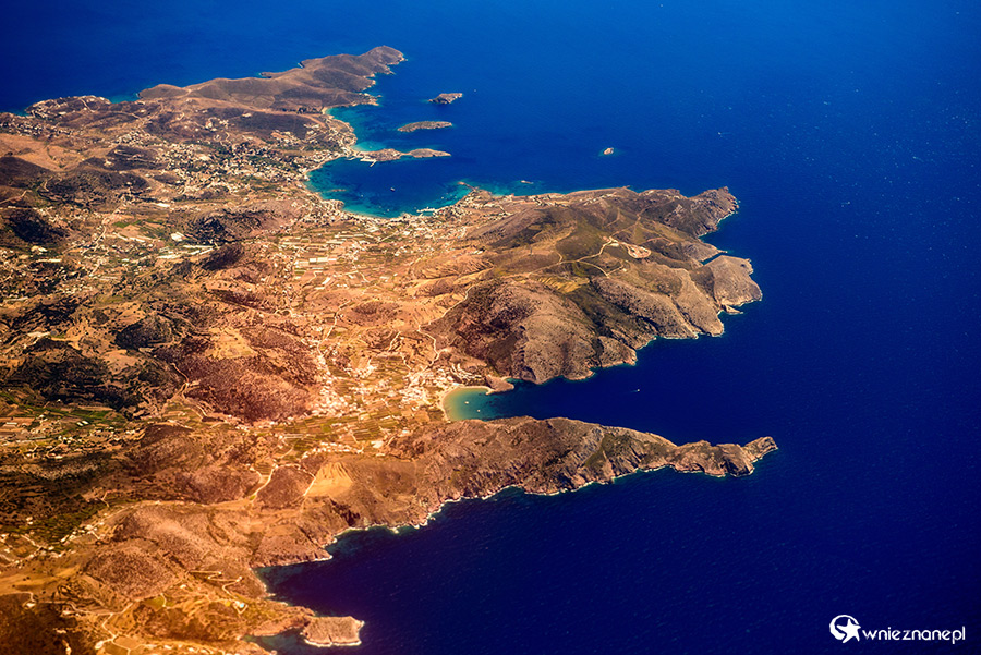 Mykonos. Widok na wyspy z samolotu. - foto: wnieznane.pl