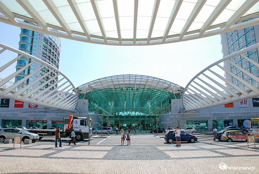 Lizbona. Vasco da Gama Center. - foto: wnieznane.pl