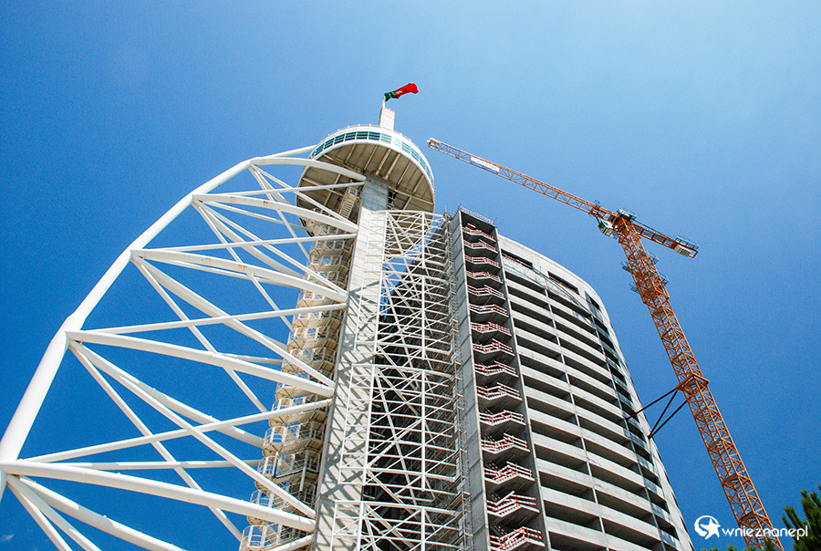 Lizbona. Torre Vasco da Gama. - foto: wnieznane.pl