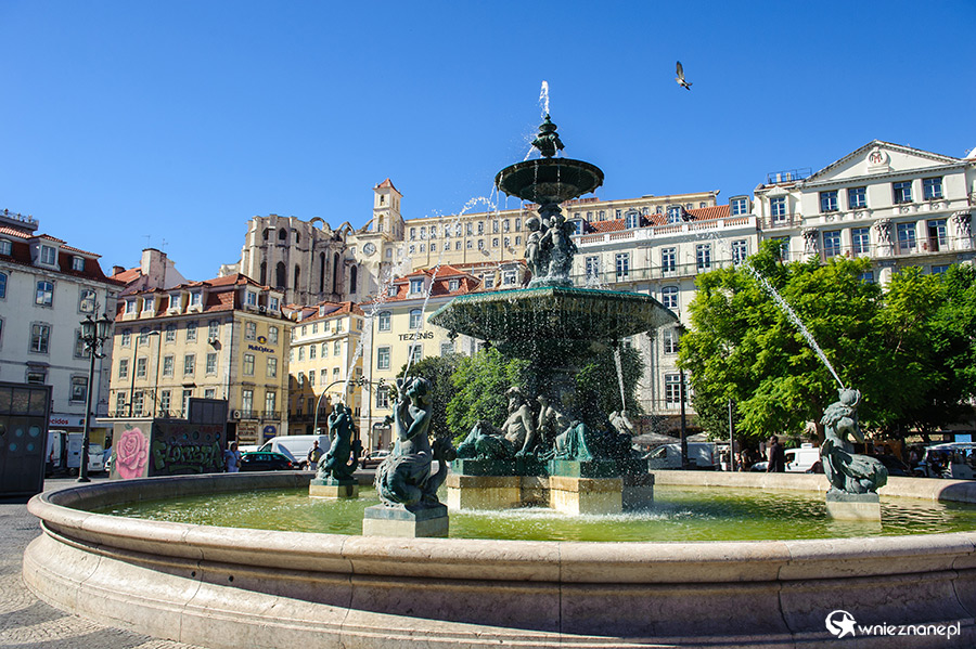 Lizbona. Praça Dom Pedro IV (Rossio). - foto: wnieznane.pl