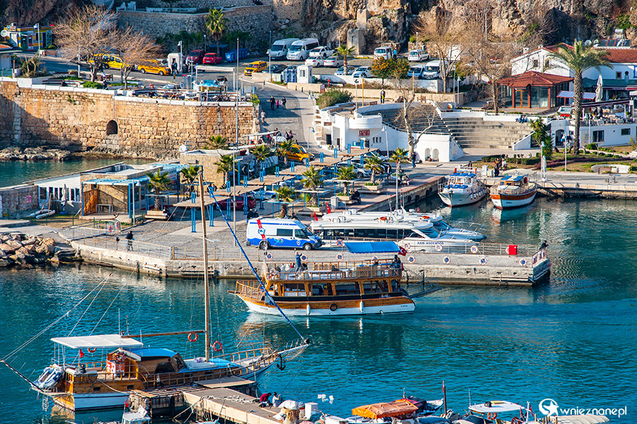 Antalya. W centrum miasta. - foto: wnieznane.pl