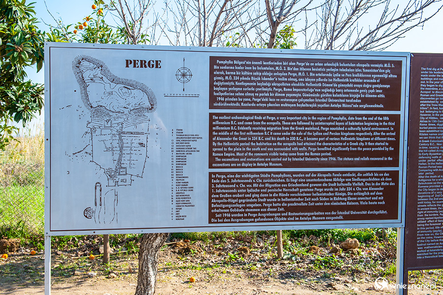 Ruiny starożytnego miasta Perge. - foto: wnieznane.pl