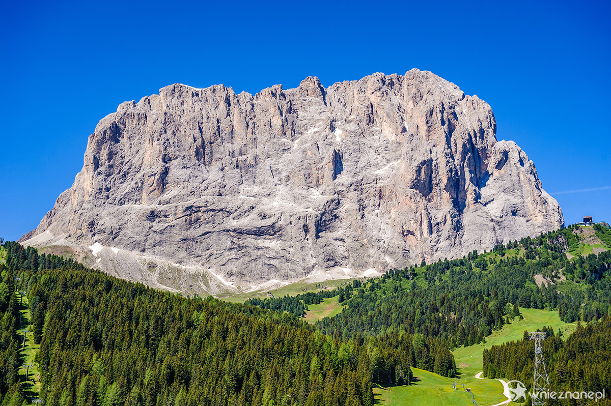 Dolomity, Passo Gardena (Przełęcz Gardena). - foto: wnieznane.pl