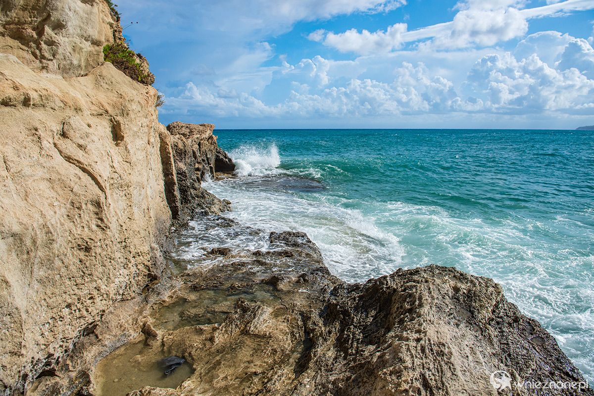 Kalabria. Przy plaży w Tropei. - foto: wnieznane.pl Kalabria. Przy plaży w Tropei. - foto: wnieznane.pl