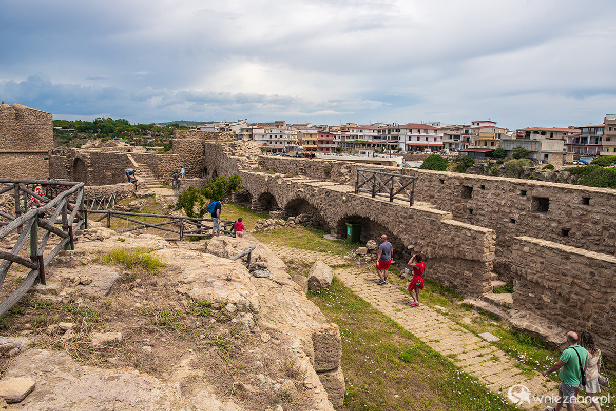 Kalabria. Zamek aragoński w miejscowości Le Castella. - foto: wnieznane.pl Kalabria. Zamek aragoński w miejscowości Le Castella. - foto: wnieznane.pl