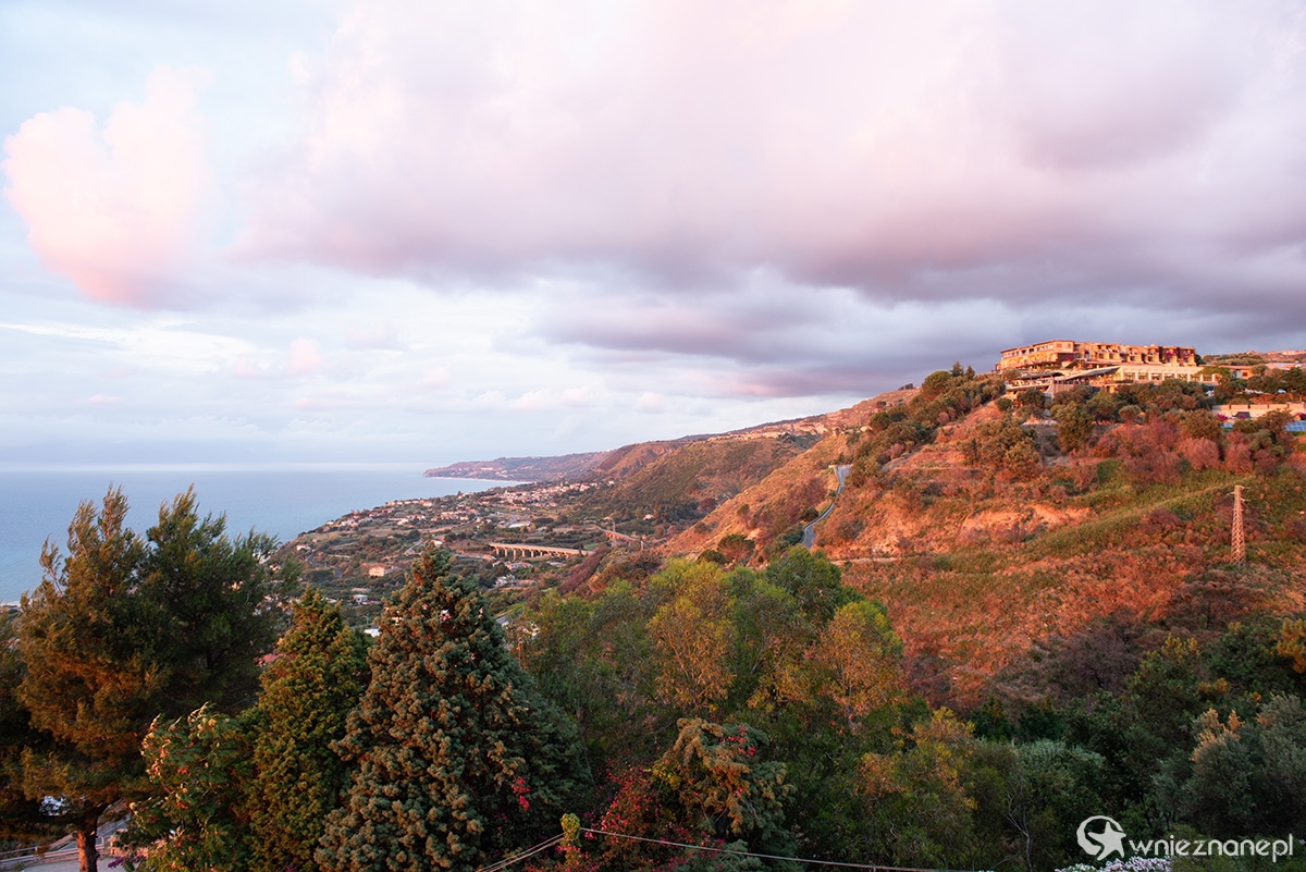 Kalabria. Tropea widziana z góry. - foto: wnieznane.pl