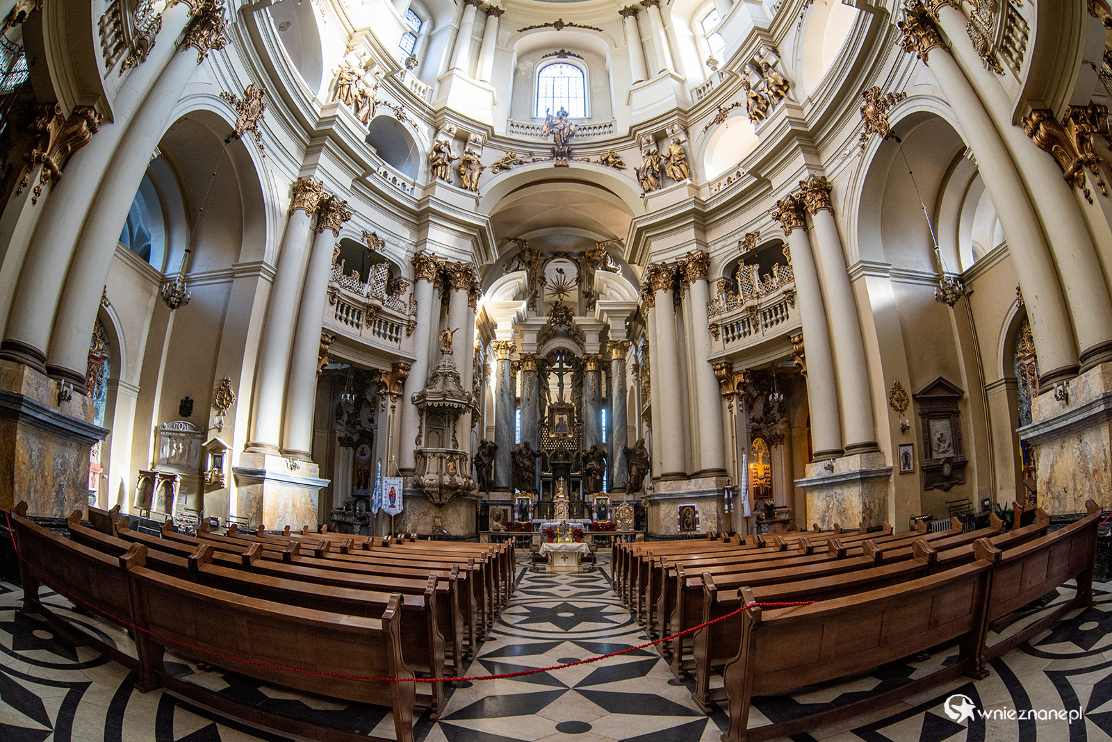 Lwów - foto: wnieznane.pl