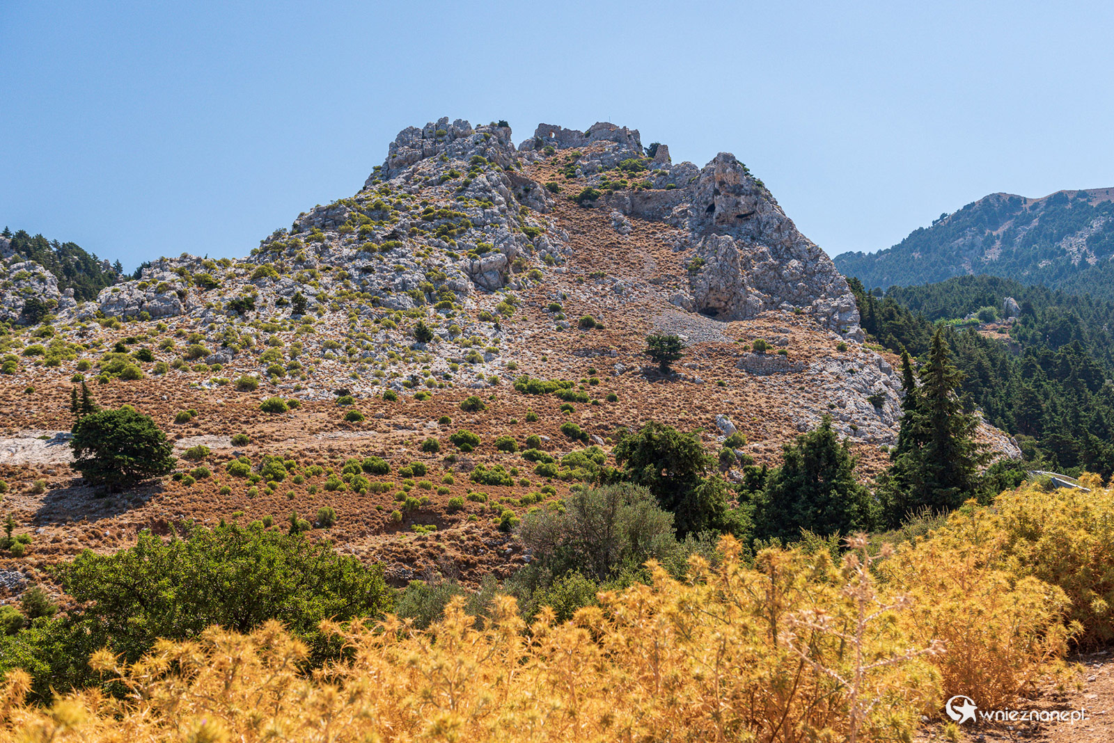 Kos. Ruiny dawnego zamku Pyli. - foto: wnieznane.pl