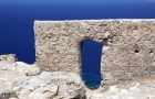 Wyspa Rodos. Wielki błękit widziany z góry, z ruin zamku Monolithos. - foto: wnieznane.pl