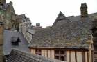 Północna Francja. Wspaniała zabytkowa zabudowa na wyspie Mont Saint-Michel. - foto: wnieznane.pl