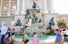 Budapeszt. Efektowna Fontanna Macieja na Wzgórzu Zamkowym. - foto: wnieznane.pl