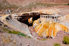 Argentyna. Puente del Inca. Piękne dzieło natury, które pełniło niegdyś funkcje lecznicze. - foto: wnieznane.pl Argentyna. Puente del Inca. Piękne dzieło natury, które pełniło niegdyś funkcje lecznicze. - foto: wnieznane.pl