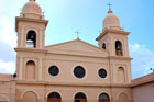 Argentyna. Cafayate. Miejski kościół, czyli Catedral Nuestra Señora del Rosario. - foto: wnieznane.pl