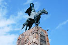 Argentyna. Salta. Pomnik generała Martina Miguela Guemesa. - foto: wnieznane.pl