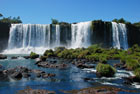 Brazylia. Parque Nacional Do Iguacu. Lejące się sturmienie wody robią duże wrażenie. - foto: wnieznane.pl