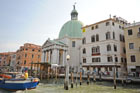 Wenecja. Kościół San Simeon Piccolo, znajdujący się przy Canal Grande. - foto: wnieznane.pl