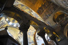 Wenecja. Pięknie zdobione wnętrze Bazyliki św. Marka przy Piazza San Marco. - foto: wnieznane.pl