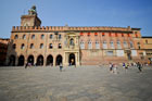 Bolonia. Palazzo d'Accursio (Palazzo Comunale), czyli dawny ratusz przy Piazza Maggiore. - foto: wnieznane.pl