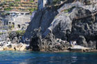 Cinque Terre. Skaliste wybrzeże Morza Śródziemnego w miejscowości Manarola.    - foto: wnieznane.pl
