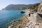 Cinque Terre. Willowa część Monterosso z przepiękną plażą.    - foto: wnieznane.pl