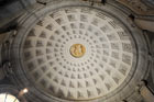 Watykan. Zdobiona kopuła w muzeach watykańskich. - foto: wnieznane.pl