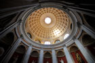 Watykan. Zdobiona kopuła w muzeach watykańskich. - foto: wnieznane.pl