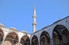 Stambuł. Widok z dziedzińca Błękitnego Meczetu. - foto: wnieznane.pl