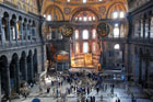 Stambuł. Hagia Sophia cieszy się ogromną popularnością turystów. - foto: wnieznane.pl