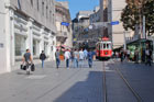 Istiklal Caddesi, czyli jedna z najbardziej reprezentacyjnych ulic Stambułu. - foto: wnieznane.pl