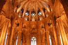 Barcelona. Wnętrza Katedry miejskiej. - foto: wnieznane.pl Barcelona. Wnętrza Katedry miejskiej. - foto: wnieznane.pl