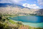Wyspa Kreta. Jezioro Kourna o poranku. - foto: wnieznane.pl