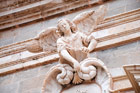Chorwacja. Anioły lub inne rzeźby dodają uroku budynkom w Dubrowniku. - foto: wnieznane.pl