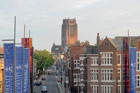 Liverpool. Widok z Liverpool. Katedra Liverpool Metropolitan Cathedral na Liverpool Cathedral. - foto: wnieznane.pl