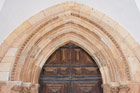 Portugalia. Algarve. Drewniane drzwi w katedrze w Faro. - foto: wnieznane.pl