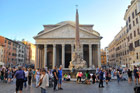 Rzym. Panteon i Piazza della Rotonda. - foto: wnieznane.pl