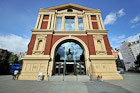 Londyn. Wejście do sali koncerowej Royal Albert Hall. - foto: wnieznane.pl