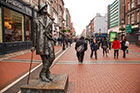 Dublin. Pomnik Jamesa Joyce'a przy Earl Street North. - foto: wnieznane.pl