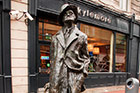 Dublin. James Joyce należy do najbardziej znanych irlandzkich pisarzy. - foto: wnieznane.pl