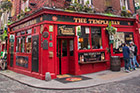 Dublin. The Temple Bar w dzielnicy... Temple Bar. - foto: wnieznane.pl