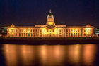Dublin. Custom House majestatycznie i dumnie usytuowany nad rzeką Liffey. - foto: wnieznane.pl