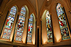 Dublin. Kolorowe witraże we wnętrzach St. Patrick's Cathedral. - foto: wnieznane.pl