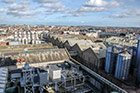 Dublin. Guinness Storehouse. Industrialny pejzaż widziany z Gravity Bar. - foto: wnieznane.pl