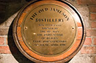 Dublin. Old Jameson Distillery. Pamiątkowa tablica destylarni Jamesona. - foto: wnieznane.pl Dublin. Old Jameson Distillery. Pamiątkowa tablica destylarni Jamesona. - foto: wnieznane.pl