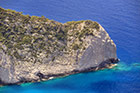 Zakynthos. Skały zamykające Navagio (Zatokę Wraku). - foto: wnieznane.pl